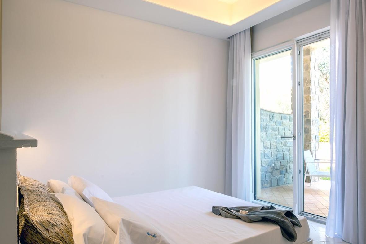 Oliveto A Mare - Suite & Apartment Ascea Bagian luar foto