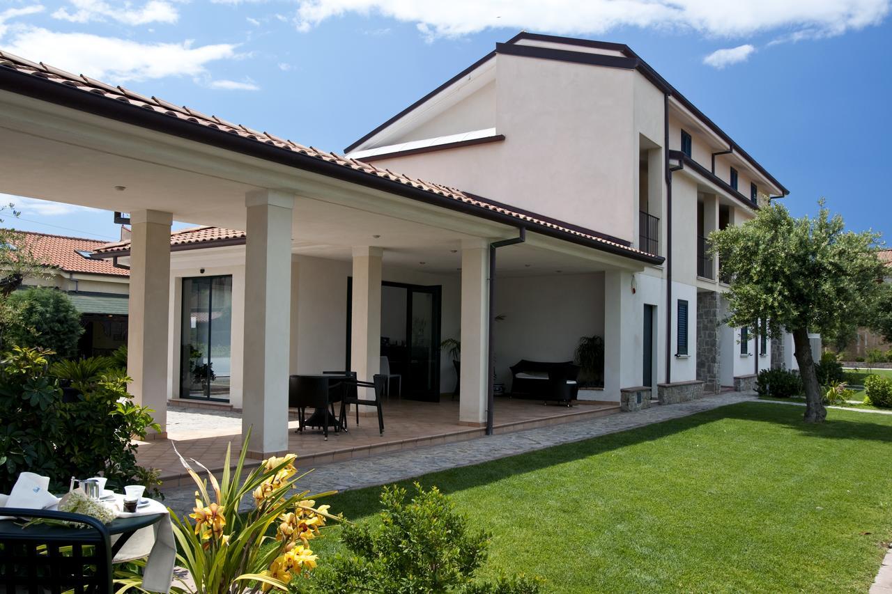 Oliveto A Mare - Suite & Apartment Ascea Bagian luar foto