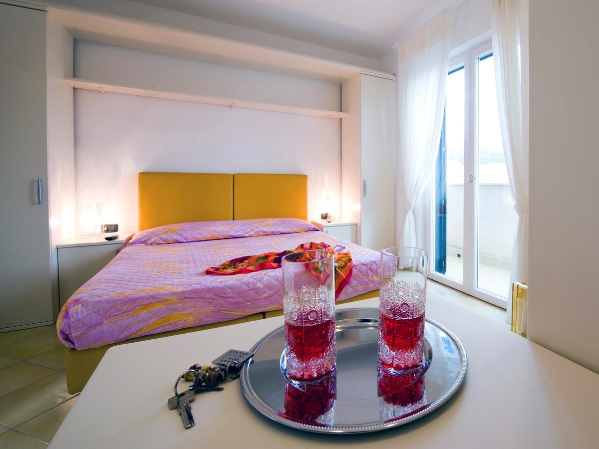 Oliveto A Mare - Suite & Apartment Ascea Bagian luar foto